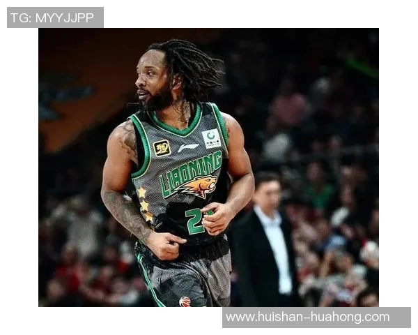 同曦逆袭辽宁戴维斯砍下30分利夫贡献26分16篮板精彩表现引爆全场