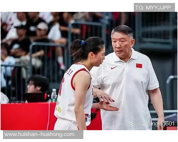 李梦与宫鲁鸣矛盾加剧女篮12人名单揭晓队长杨力维带伤入选 李梦与宫鲁鸣矛盾加剧女篮12人名单揭晓队长杨力维带伤入选